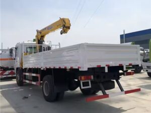 Shacman With 6.3 Tons Hydraulic Arm Crane For Trucks