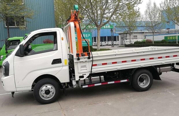 Shifeng 3.7 Tons truck telescopic crane