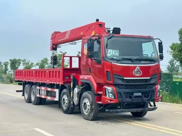 Dongfeng 14 Grue télescopique de camion de tonne