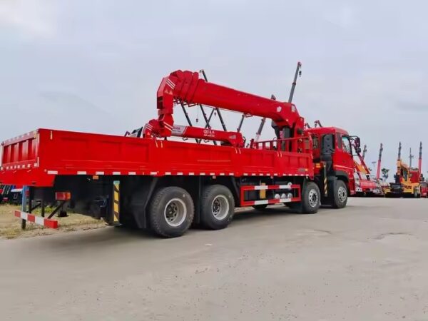 Dongfeng 16Ton Knuckle Boom Crane