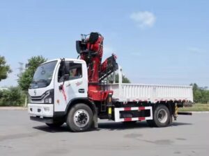 Dongfeng 6.3 Тонний кран з поворотною стрілою