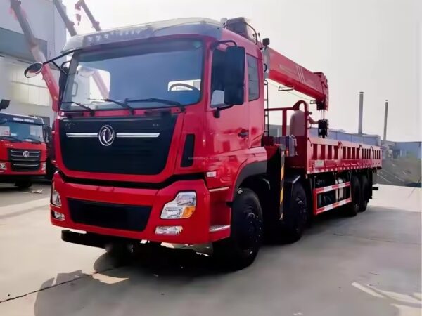 Dongfeng Liuqi 12 Ton-Knuckle-Boom-Kran