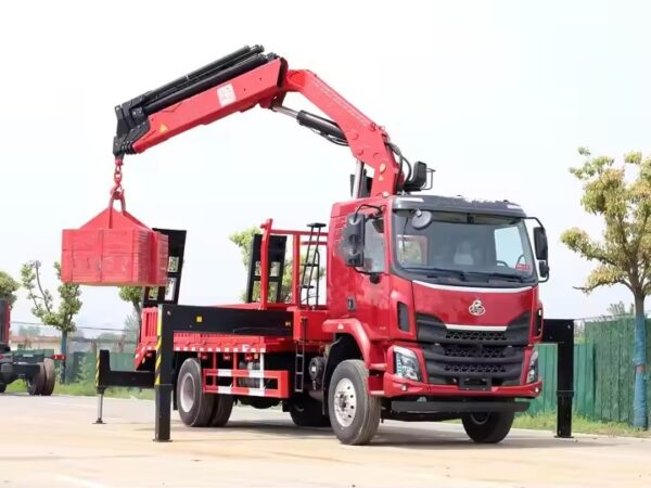 Dongfeng Liuqi 12 Camion-grue à flèche articulée d'une tonne