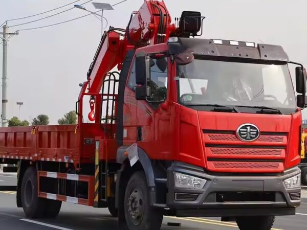 Faw 10 Ton Knuckle Boom Crane