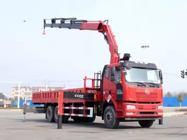 Faw 12 Ton Knuckle Boom Crane