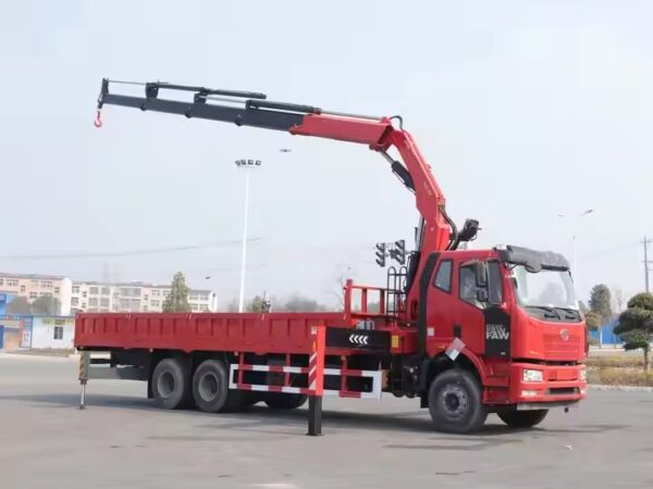 Faw 12 Ton Knuckle Boom Crane
