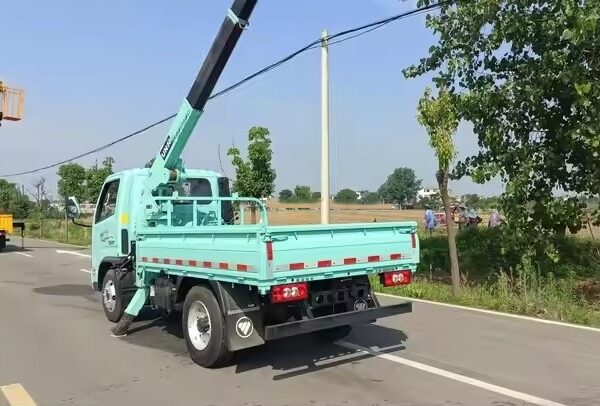 Foton 2 Ton Knuckle Boom Crane