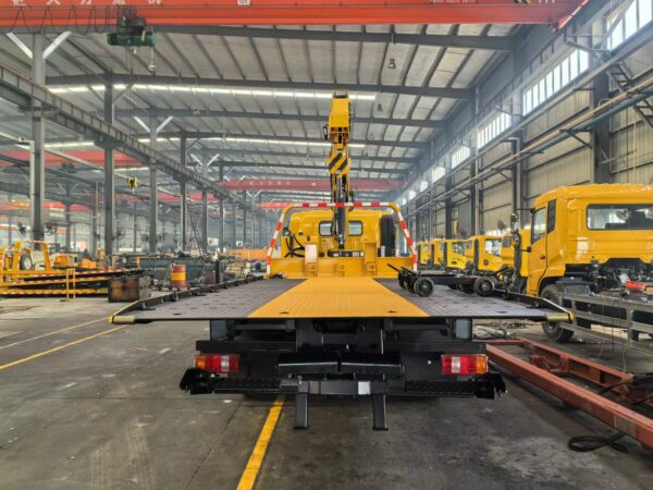 Howo 11 Tona Laweta Z dźwigiem