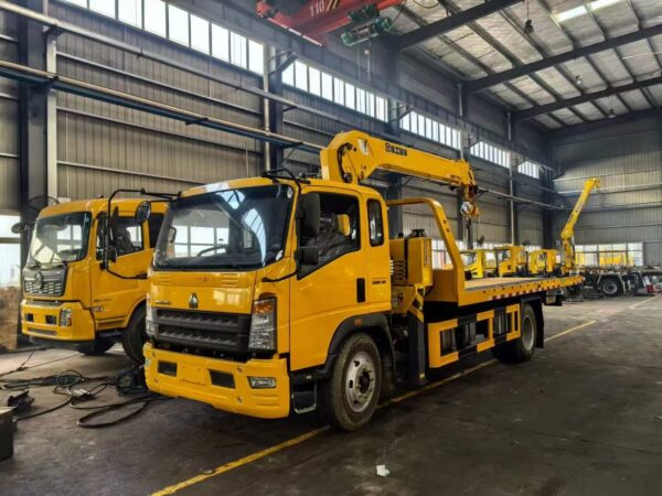 Howo 11 Tona Laweta Z dźwigiem