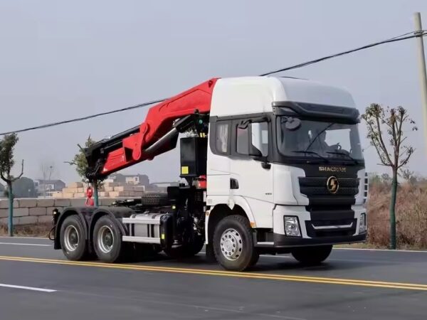 Shacman 25 Camion-grue à flèche articulée d'une tonne
