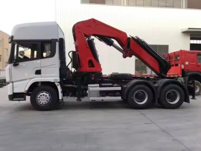 Shacman 25 Camion-grue à flèche articulée d'une tonne