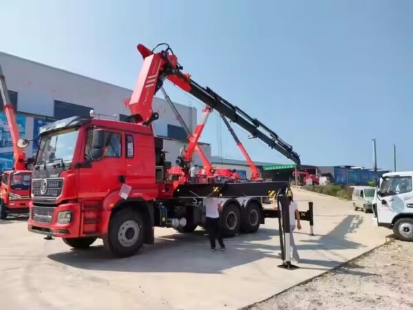 Shacman 35Ton Knuckle Boom Crane Truck