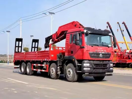 Segotruk Howo 25 TON Knuckle Boom Crane