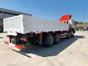 Sinotruk Hlo 25 Ton Knuckle Boom Crane Truck