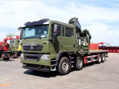 Sinotruk Howo 30 Ton Knuckle Boom Crane Truck