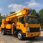 Holoer MaiAwọn mita ti o sọ lilu garawaon Machinery Such as Cranes Howo 21.7 Meters Insulated Bucket Truck