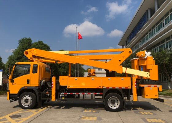 Kedu 21.7 Mita na-egbochi bọket ụgbọ