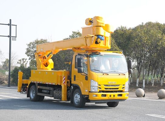 Isuzu 17.5 Meters Truck Camion di Buckket