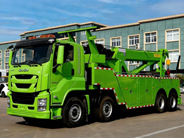 ISUZU rotator tow truck