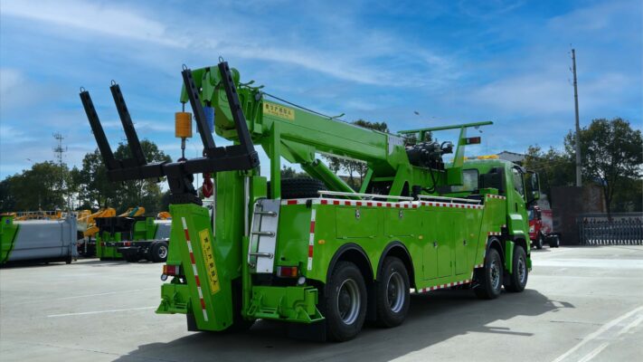 ISUZU rotator tow truck