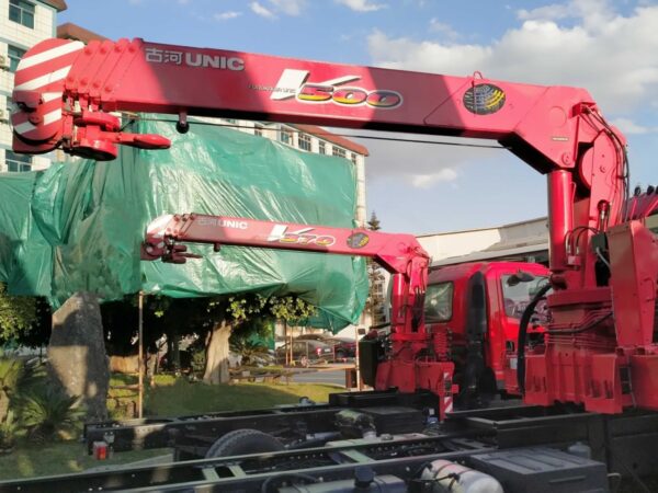 UNIC 5 Tons Telescopic Boom Crane Superstructure