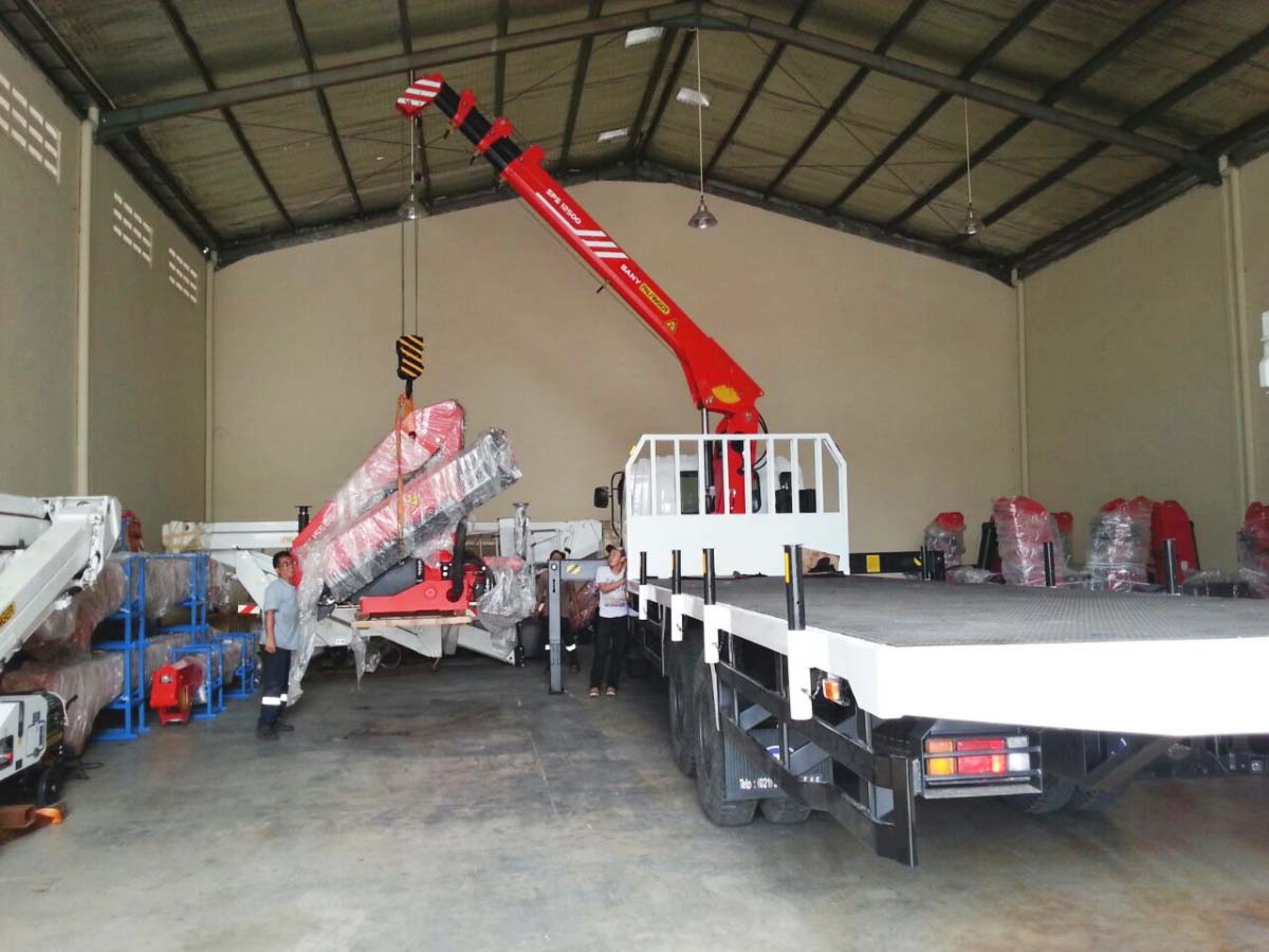 imgi_29_Sany-Palfinger-Telescopic-Crane-SPS12500B-Crane-5-ton- PALFINGER 5 Tons Telescopic Boom Crane