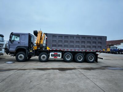 SINOTRUK 10×8 10T XCMG Knuckle Boom Crane