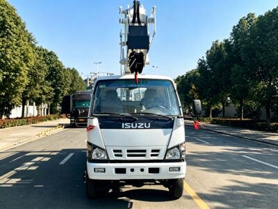 ISUZU 4×4 18-Meter Articulated Aerial Lift Truck