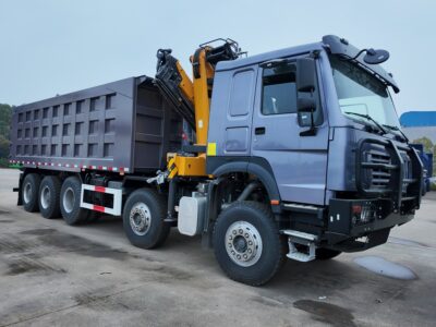 SINOTRUK 10×8 10T XCMG Knuckle Boom Crane