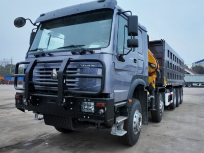 SINOTRUK 10×8 10T XCMG Knuckle Boom Crane