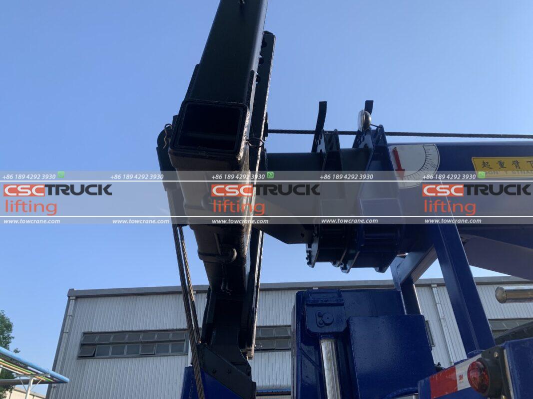 What Is a Rotator on a Tow Truck?
