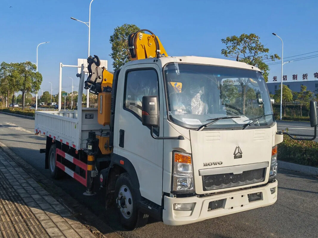Knuckle boom crane