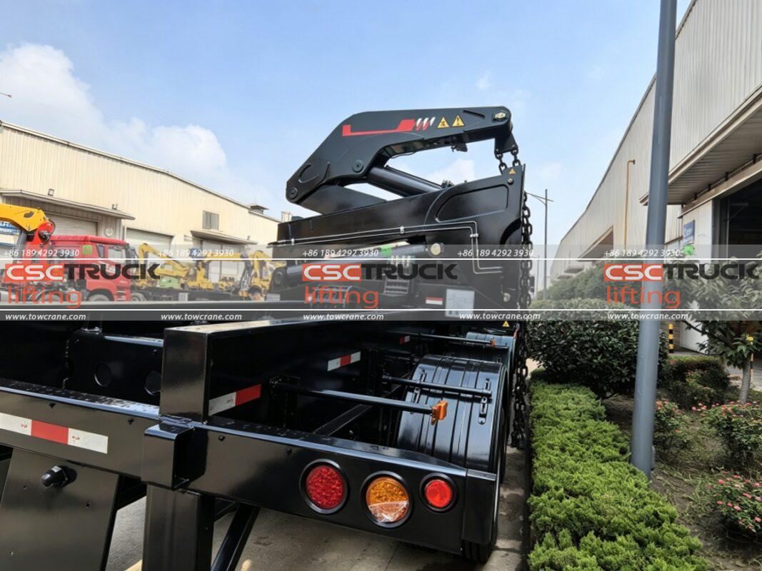 How Are Container Side Lifter Cranes Powered?