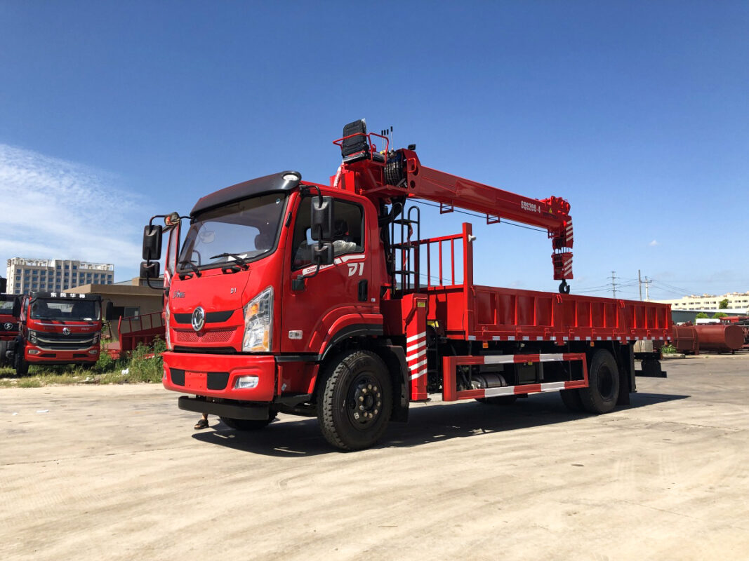 What Is a Truck-mounted Boom Crane?