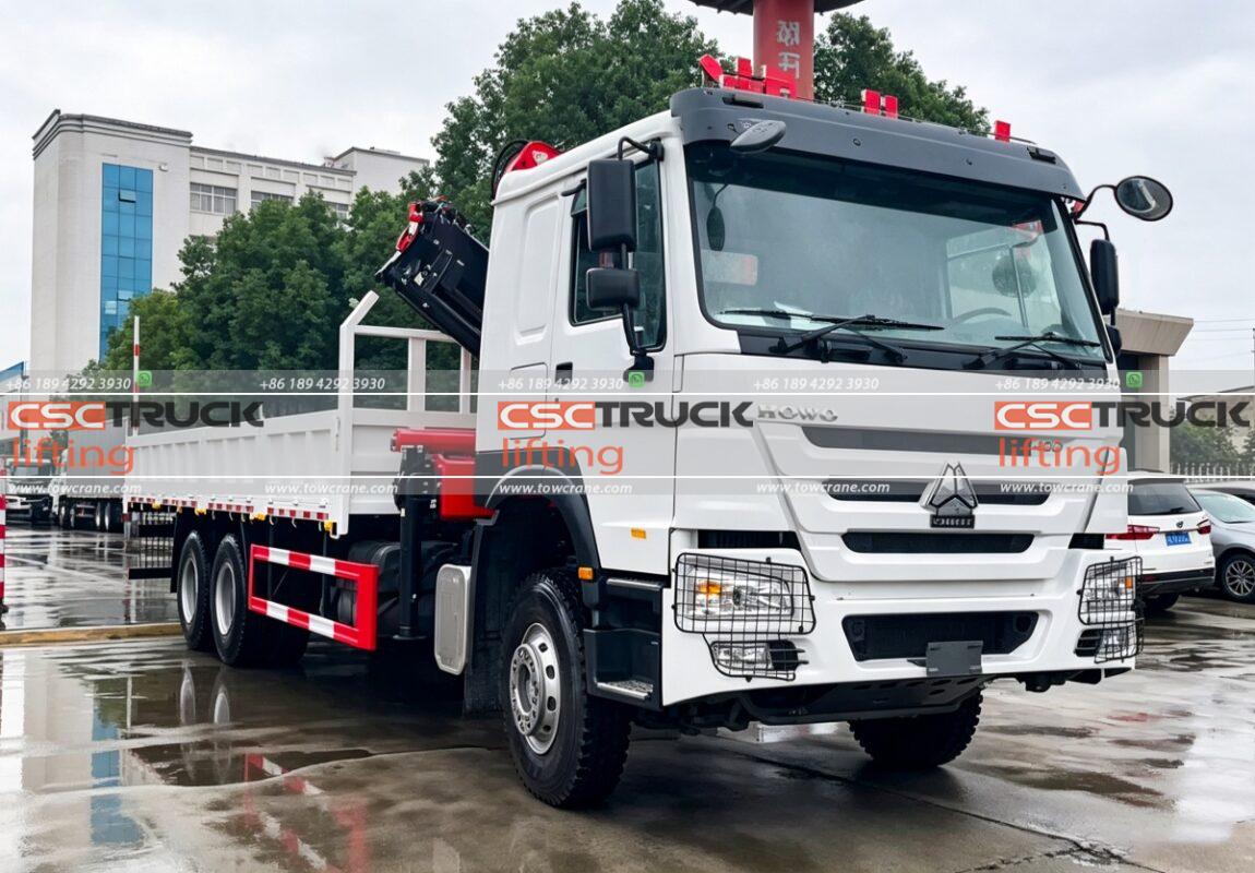 Articulated Crane Delivered to Sénégal for Container Unloading and Port Operations