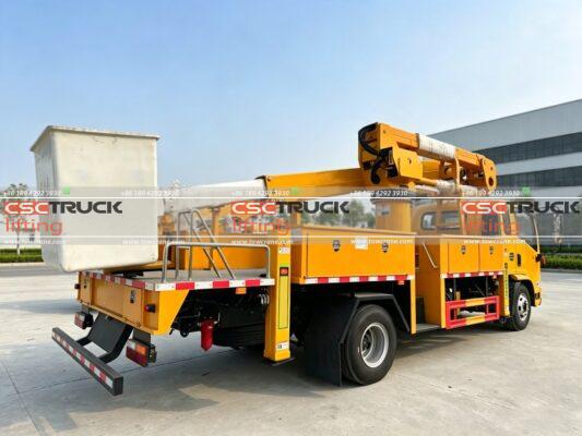 Insulated Bucket Truck Delivered to Yemen for Power Distribution Network Maintenance