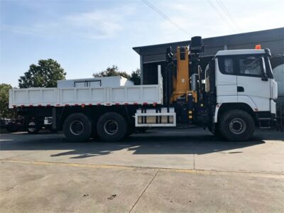 SHACMAN 6×4 12T XCMG Knuckle Boom Crane
