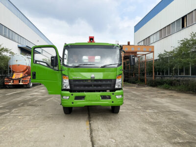 SINOTRUK HOWO-L 5T Telescopic Boom Crane