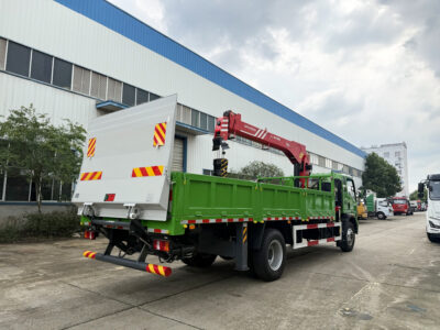 SINOTRUK HOWO-L 5T Telescopic Boom Crane