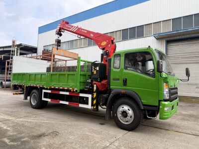 SINOTRUK HOWO-L 5T Telescopic Boom Crane