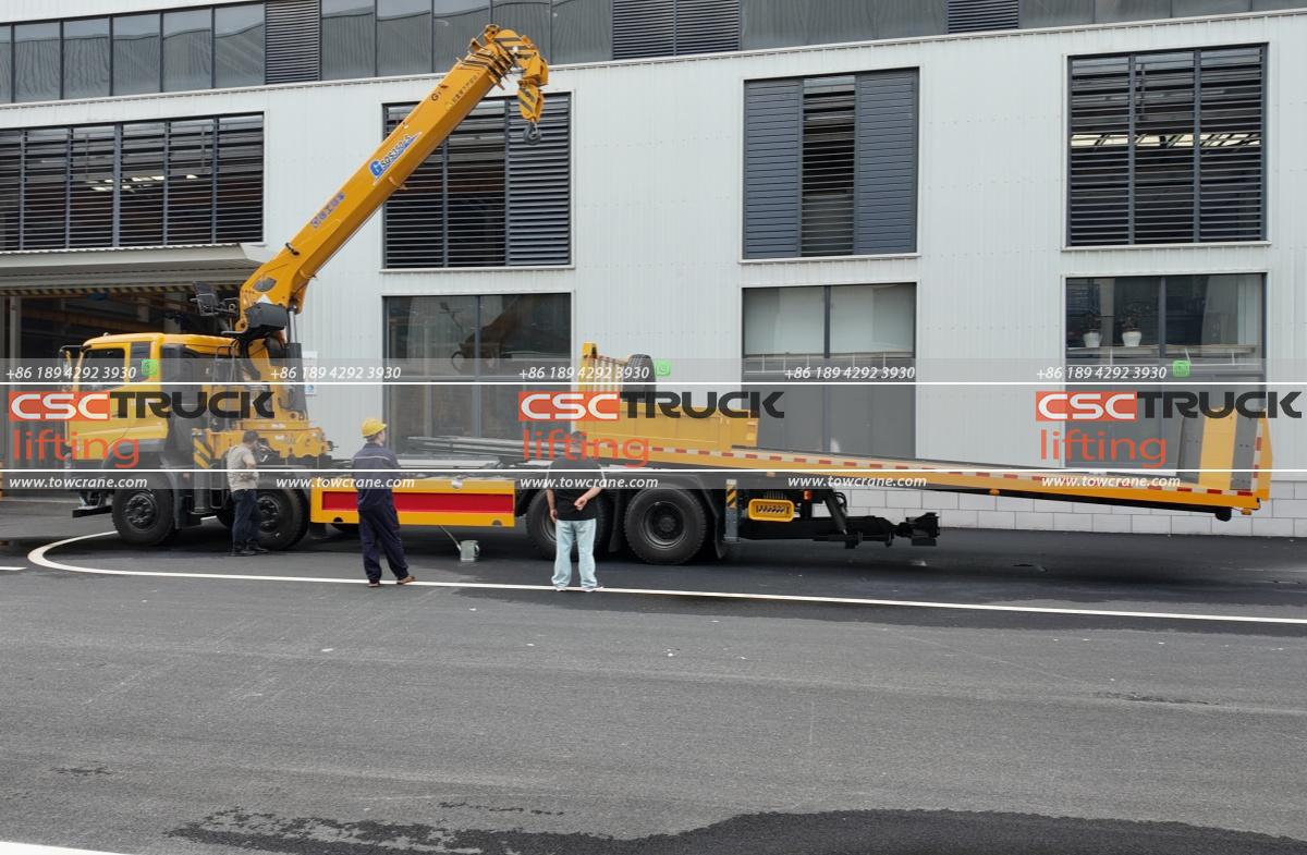 What Are the Different Types of Wrecker Trucks?