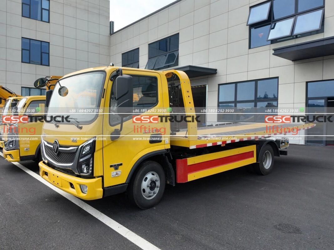 What Are the Different Types of Wrecker Trucks?