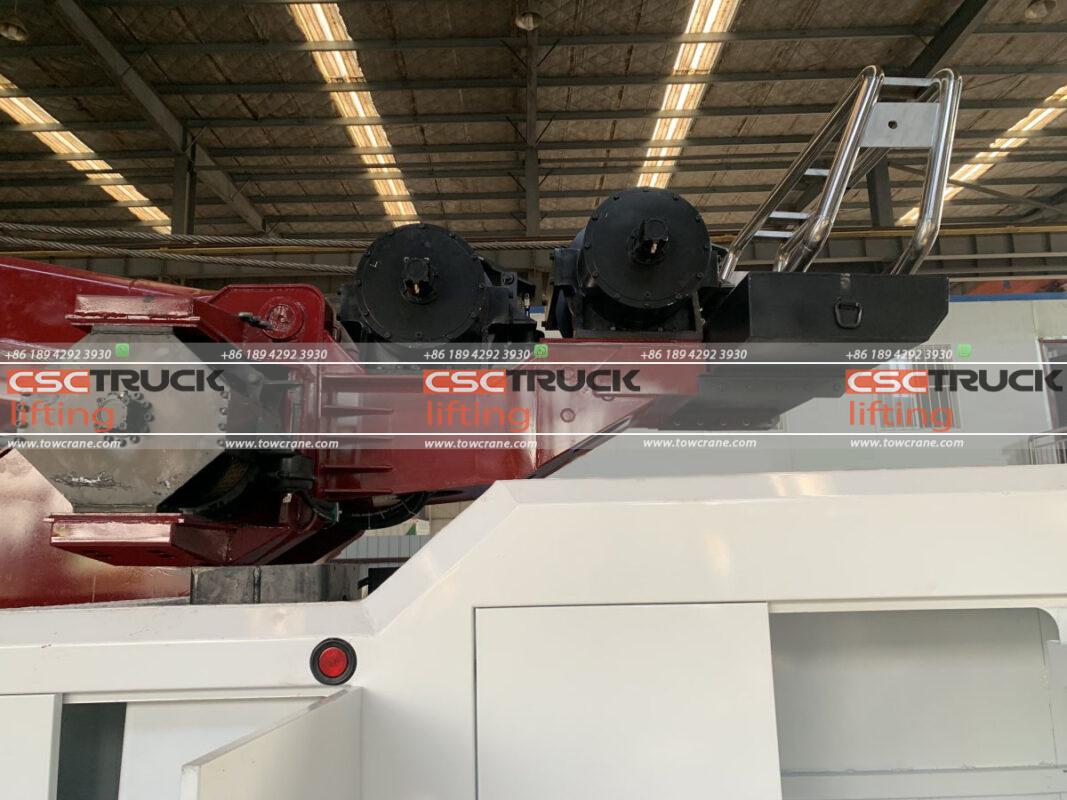 How Do Dual Winches Work on a Rotator Tow Truck?