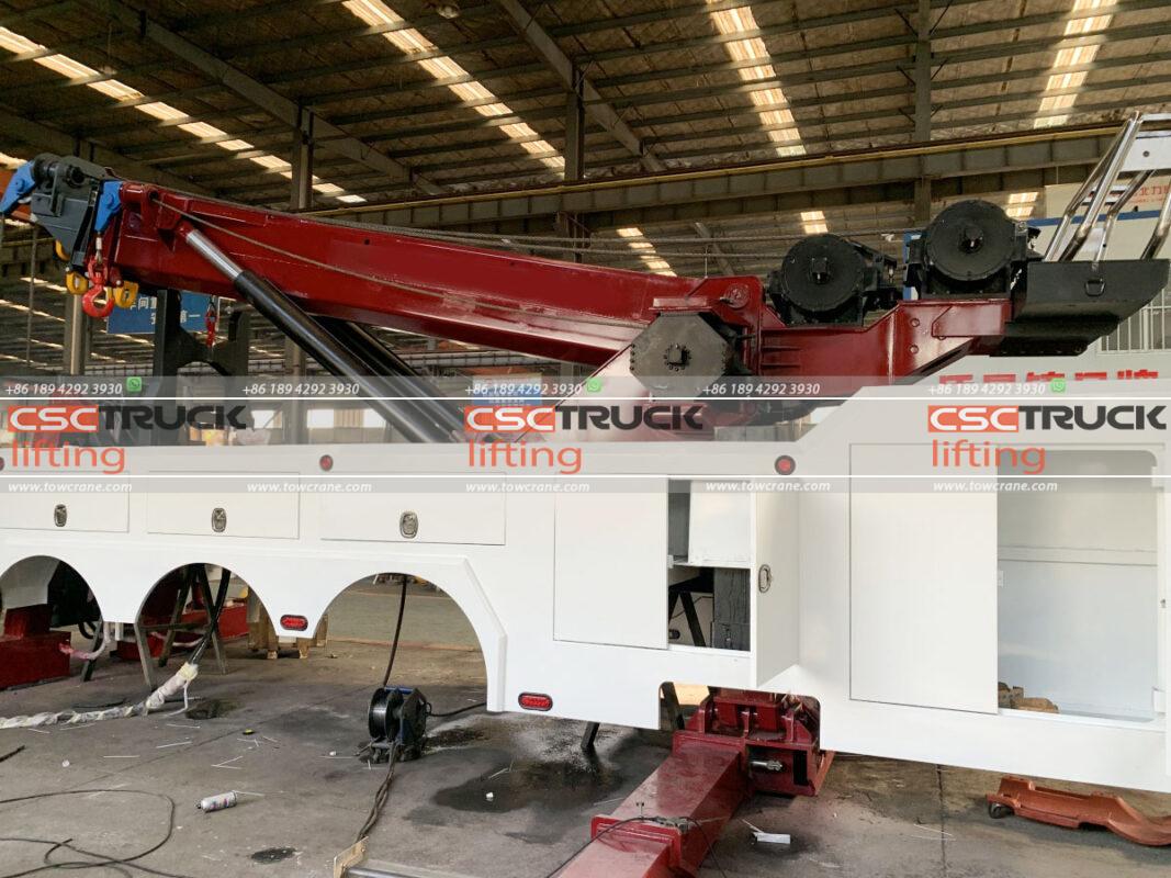 How Does a Tow Truck Winch Work?
