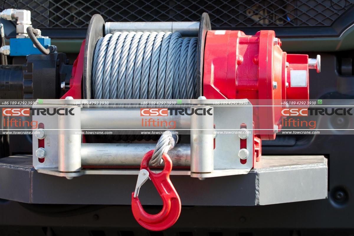 How Does a Tow Truck Winch Work?