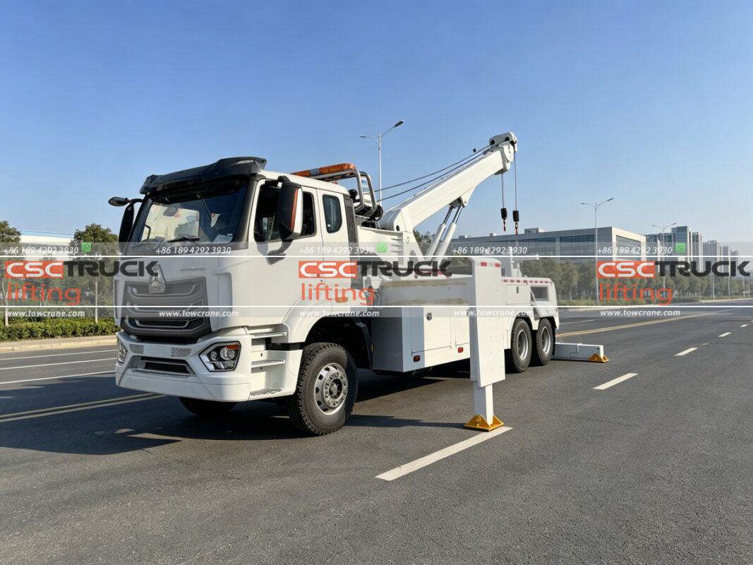 How Does a Wrecker Tow Truck Boom Work?