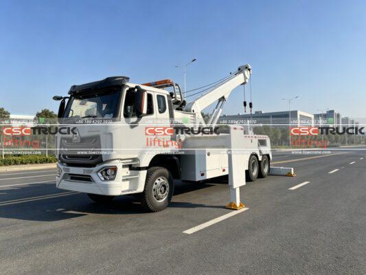 How Does a Wrecker Tow Truck Boom Work?