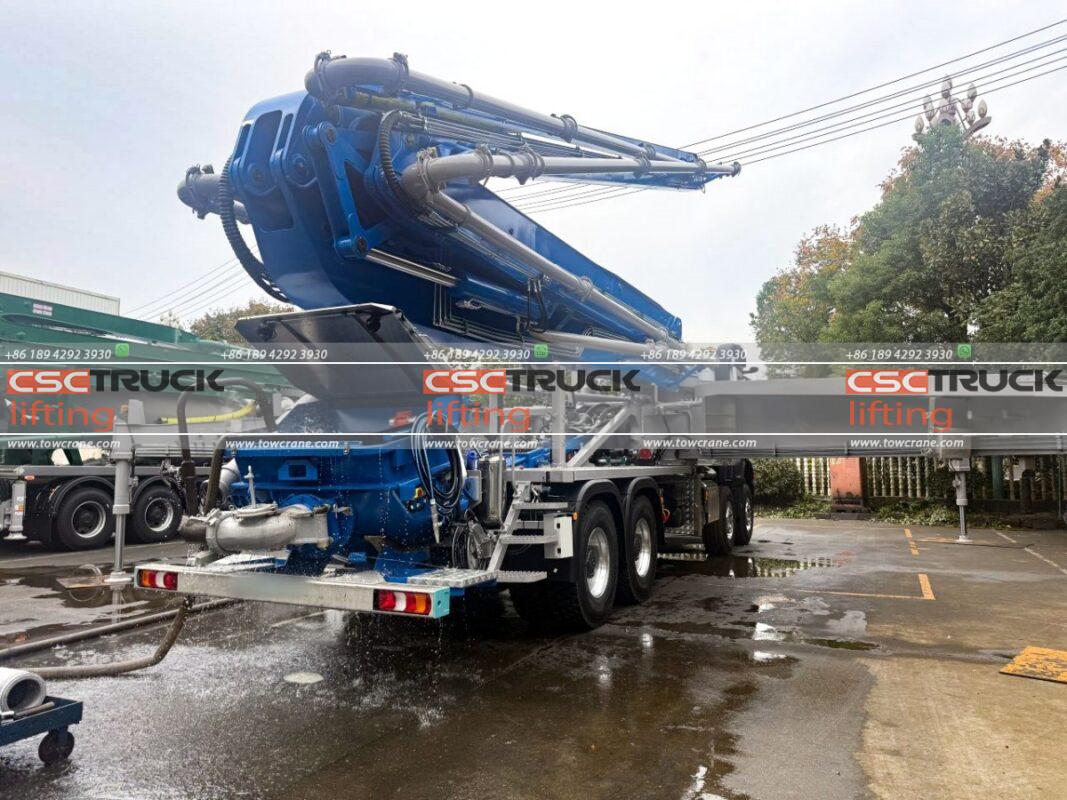 What Are the Main Components of a Concrete Pump Truck?